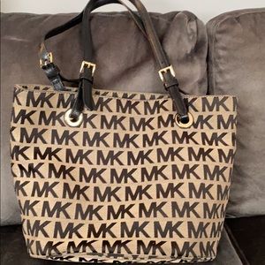 Michael Kors purse